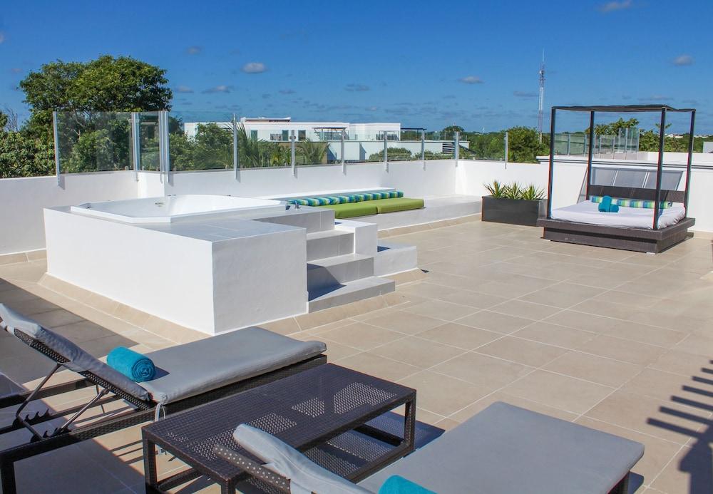 Residences At The Fives Playa del Carmen Exterior photo