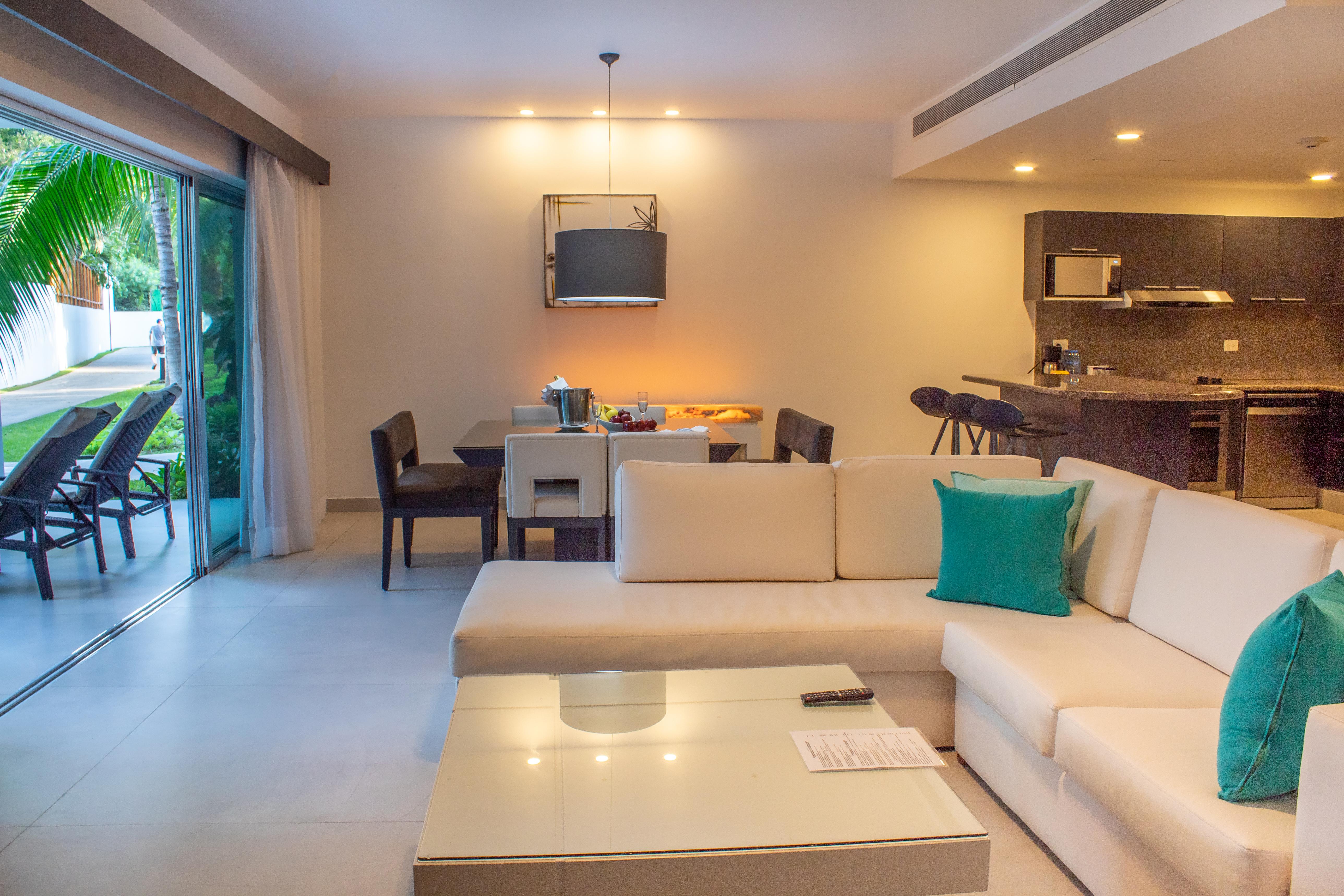 Residences At The Fives Playa del Carmen Exterior photo