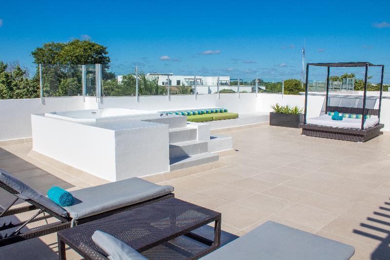 Residences At The Fives Playa del Carmen Exterior photo